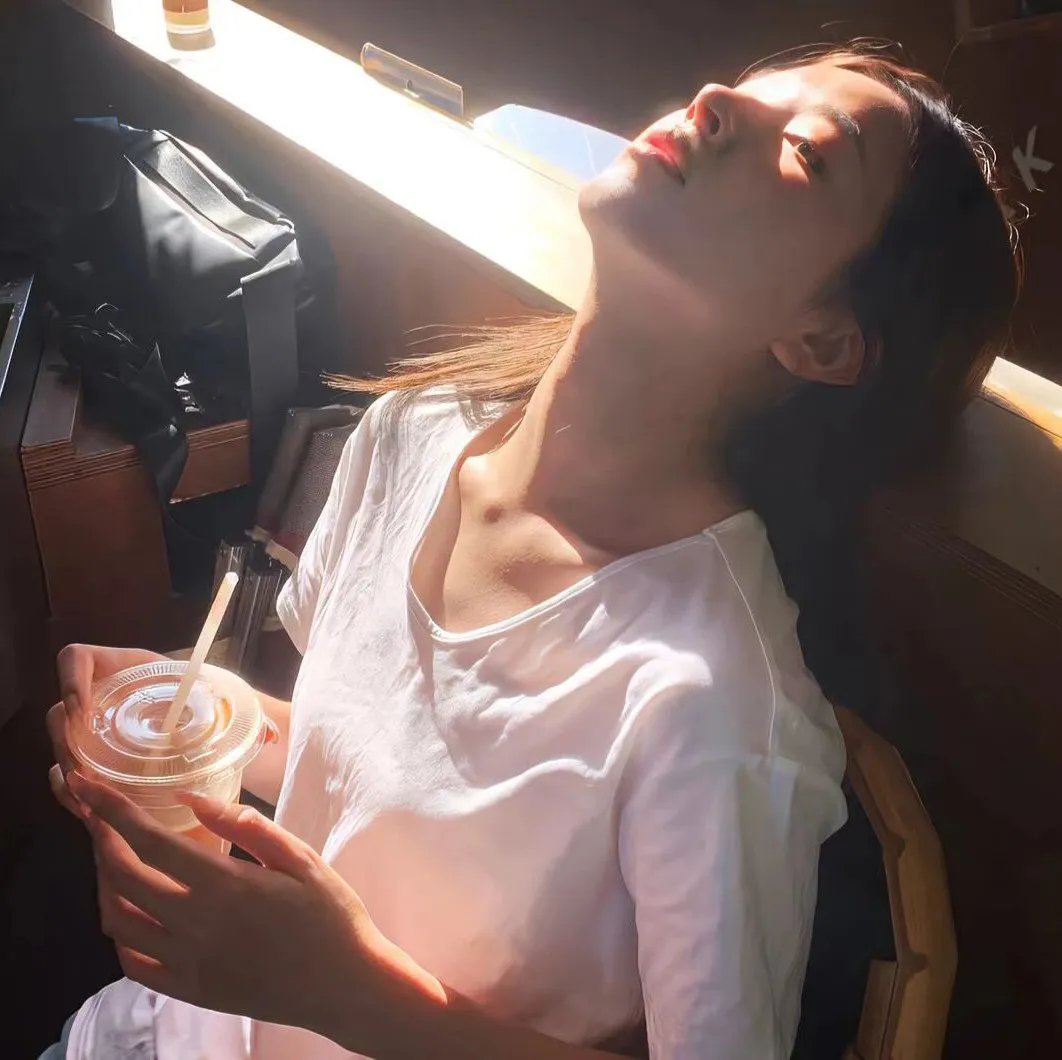 冰火凤 剧照